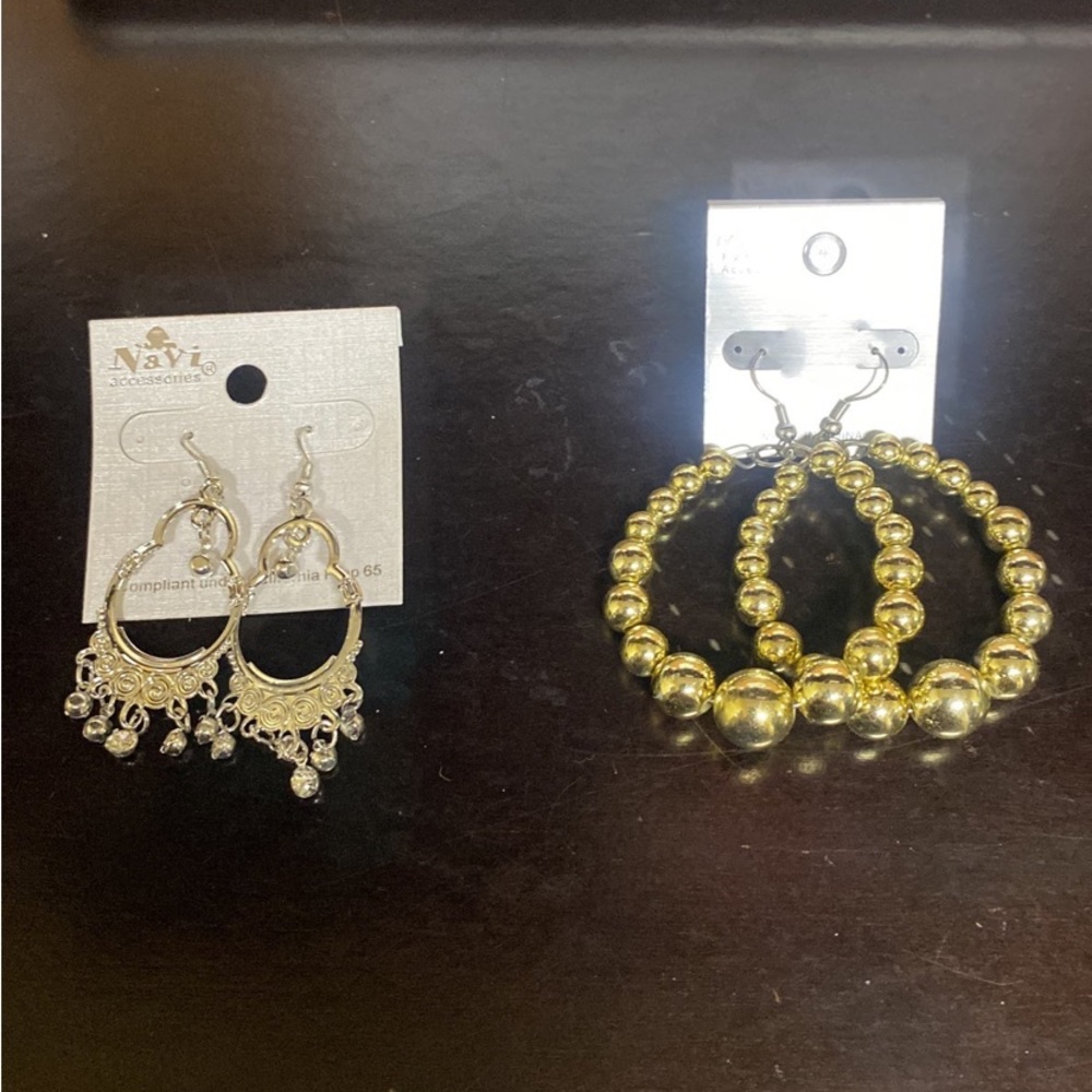 2 pair of fishhook earrings